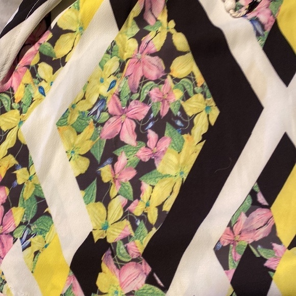 Super Cute Romper! - Picture 3 of 4